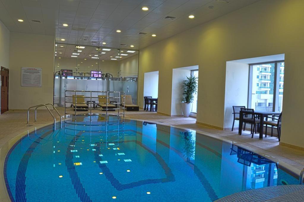 1 Bedroom Blue Chic Marina, Steps To Beach! Apartment Dubai