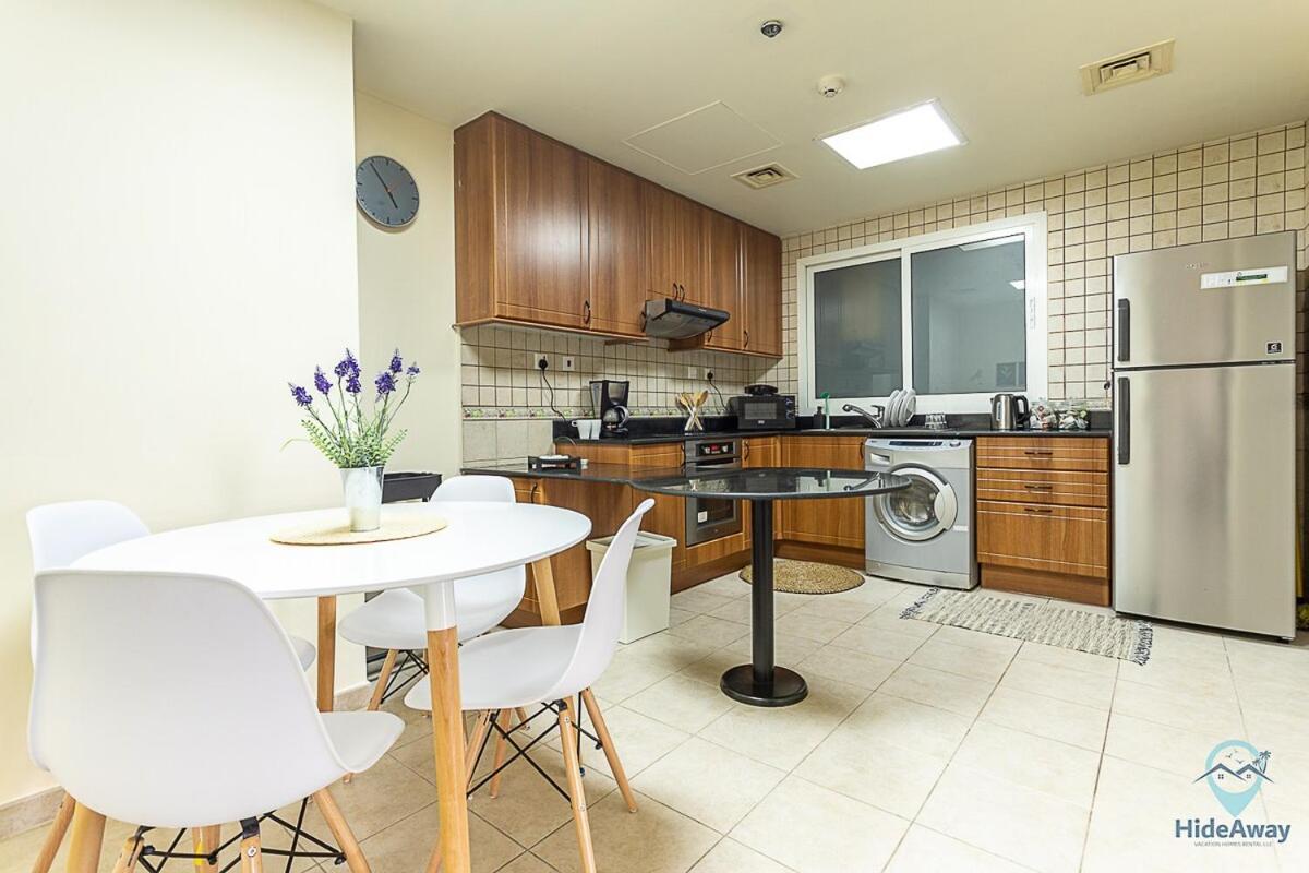 1 Bedroom Blue Chic Marina, Steps To Beach! Apartment