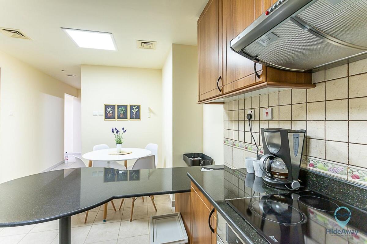 Apartment 1 Bedroom Blue Chic Marina, Steps To Beach!