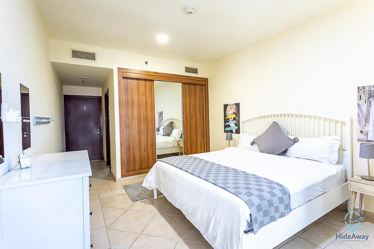 Apartment 1 Bedroom Blue Chic Marina, Steps To Beach!